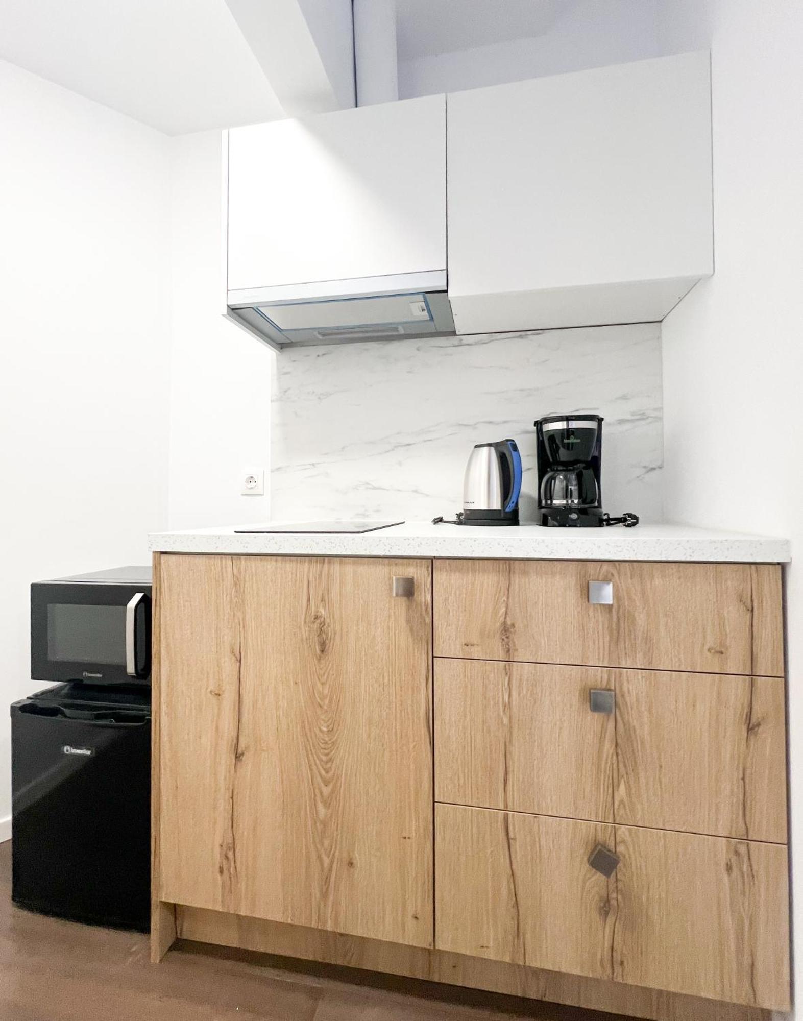 Anhome K11 Serviced Apartments Plus Athen Eksteriør billede